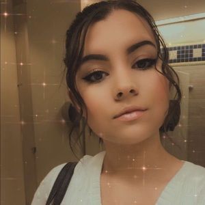 Meet your Posher, Kaitlyn